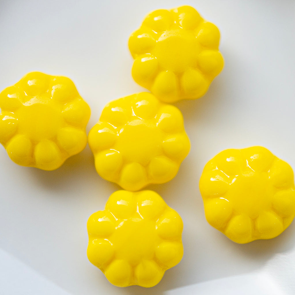 Daisy Flower Opaque Yellow