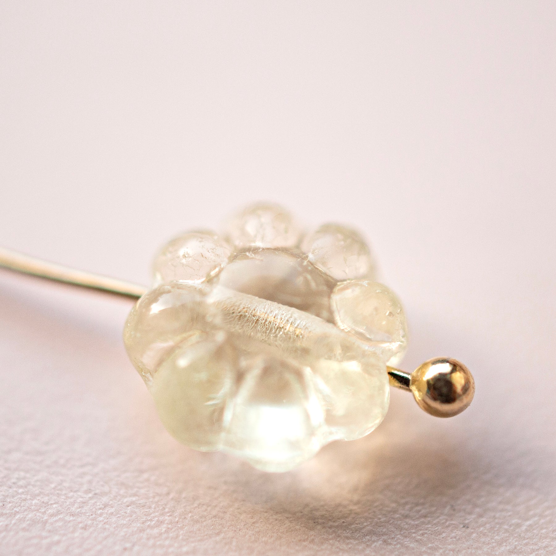 Daisy Flowers Pale Citrine